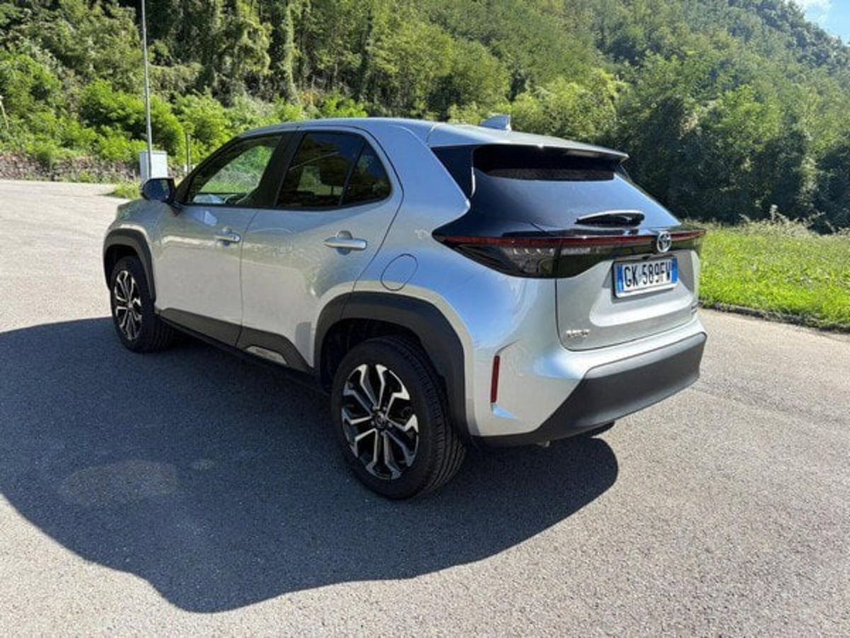 Toyota Yaris Cross Trend awd-i 115cv e-cvt (6)