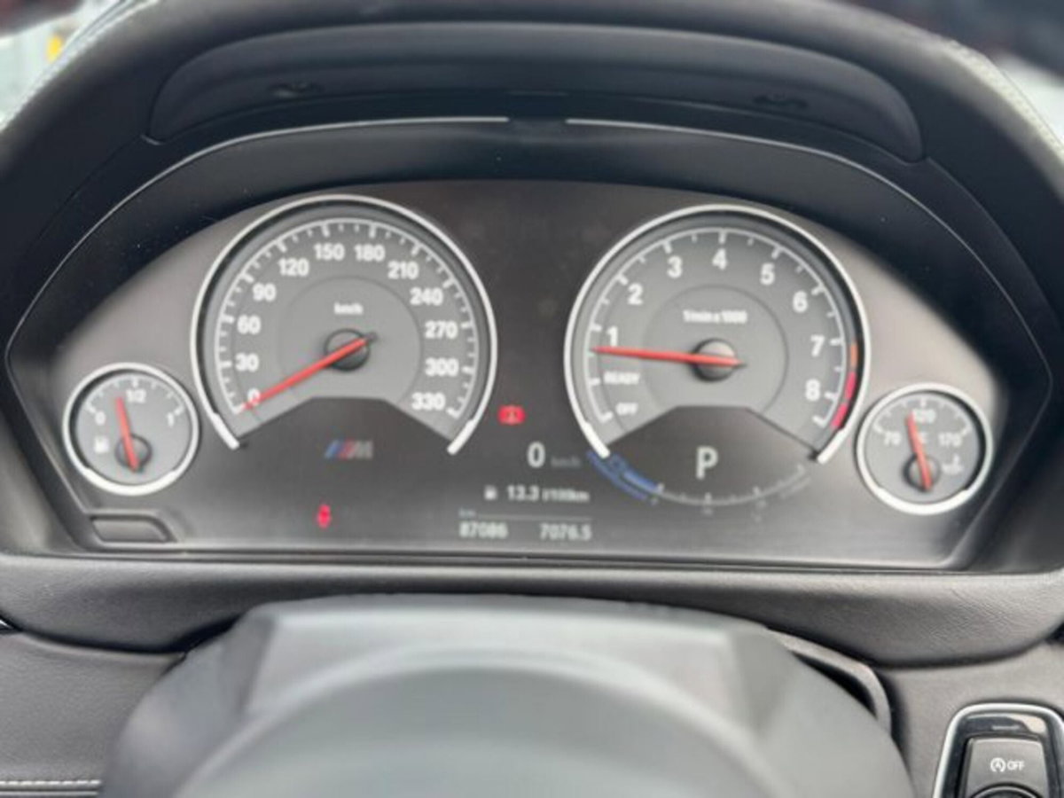 BMW Serie 4 Cabrio M4 (14)