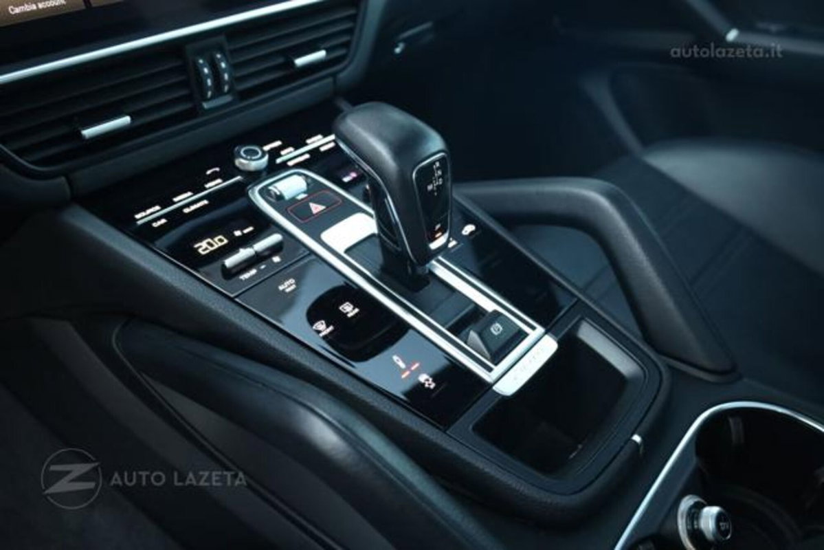 Porsche Cayenne Coupé 3.0 V6 (8)