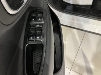 Fiat 500L 1.4 95 CV Cross (19)