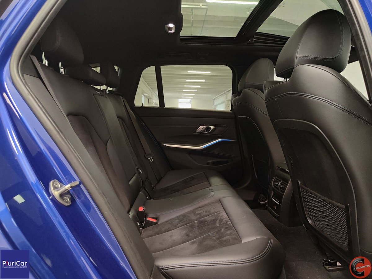 BMW Serie 3 Touring 320i xDrive  Msport (7)