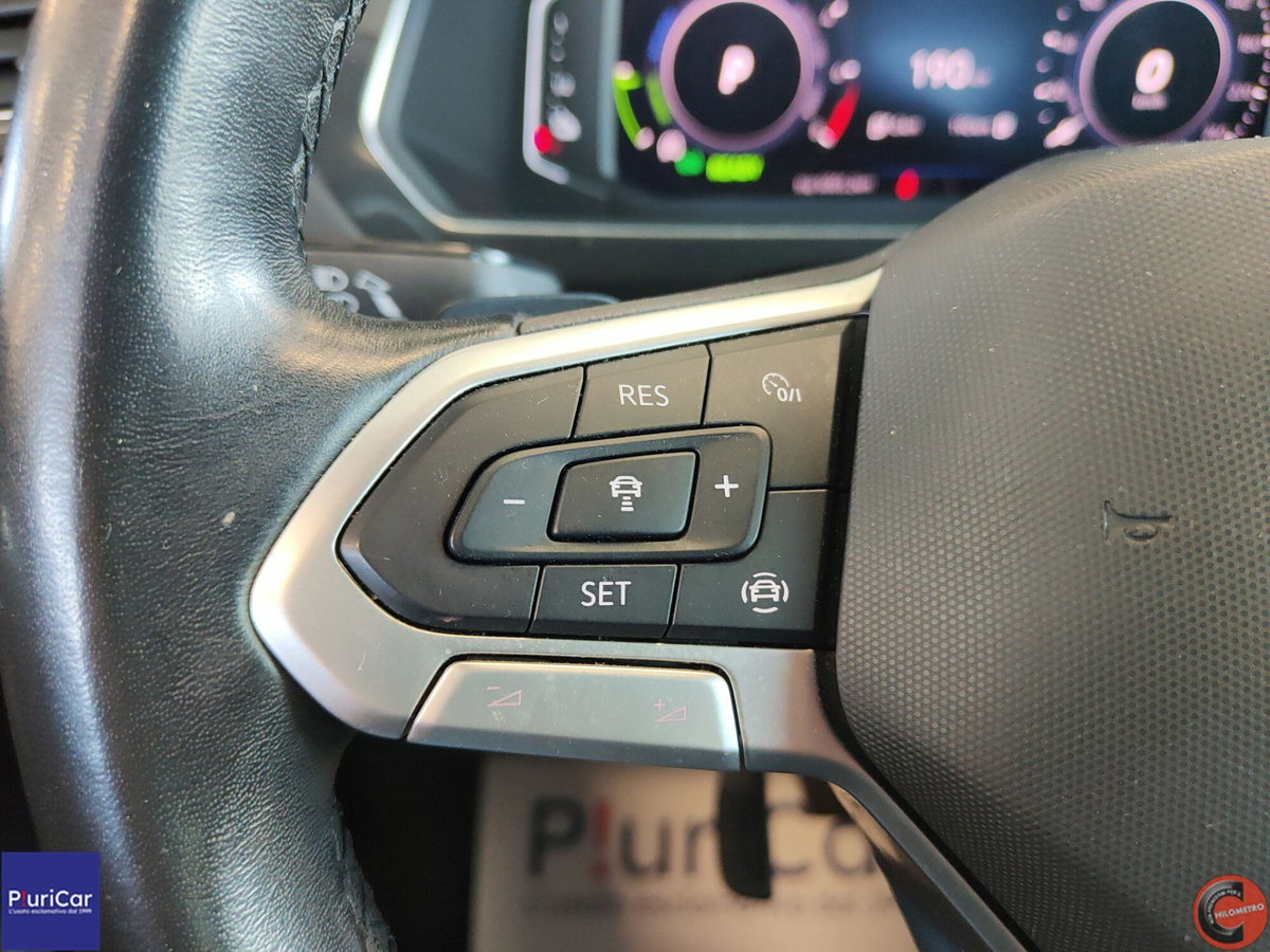 Volkswagen Tiguan 1.4 TSI eHYBRID DSG R-Line (17)