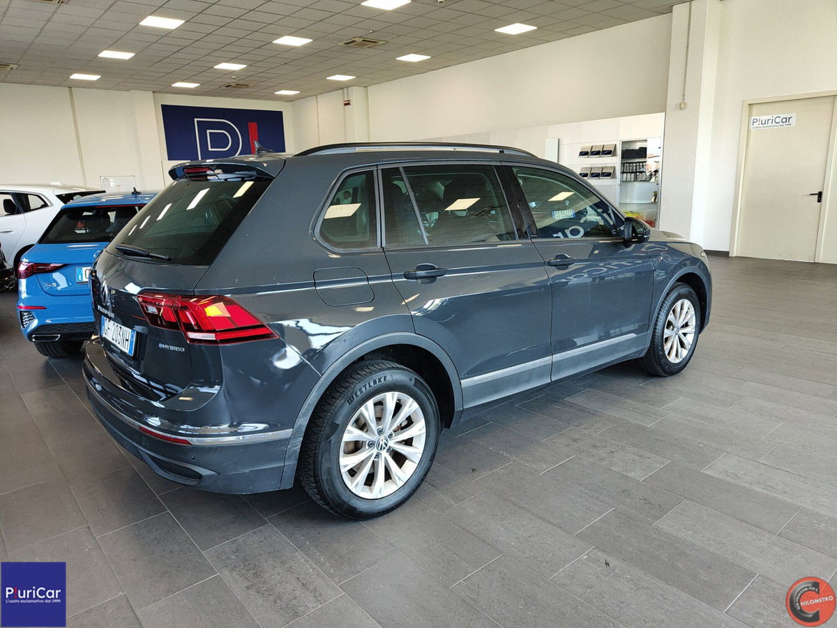 Volkswagen Tiguan 1.4 TSI eHYBRID DSG R-Line (8)