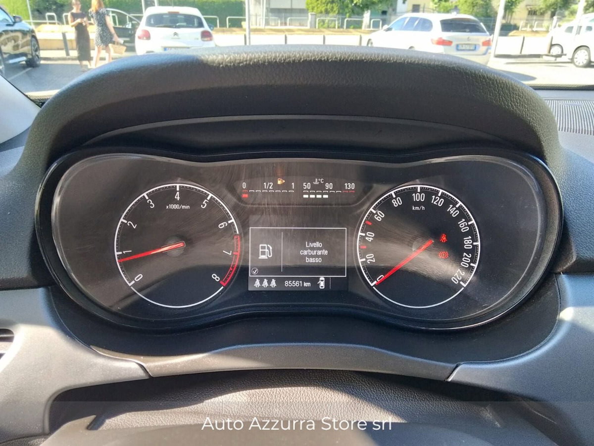 Opel Corsa 1.4 90CV GPL Tech 5 porte Innovation (11)
