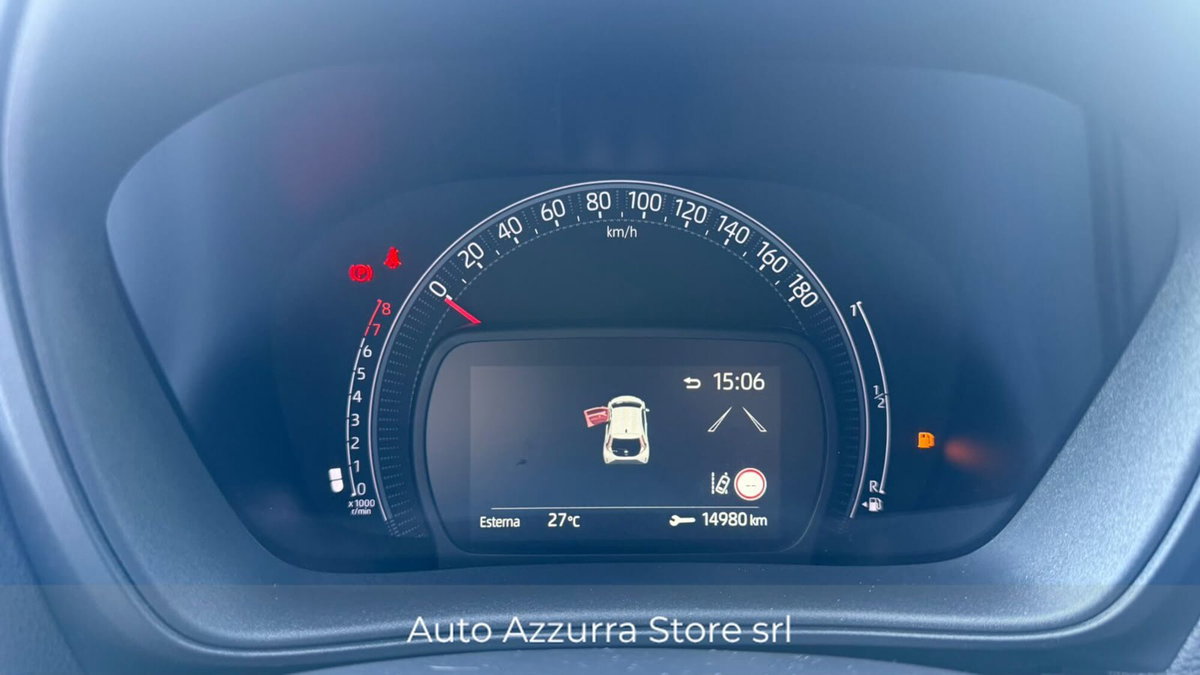 Toyota Aygo X 1.0 Active 72cv (20)