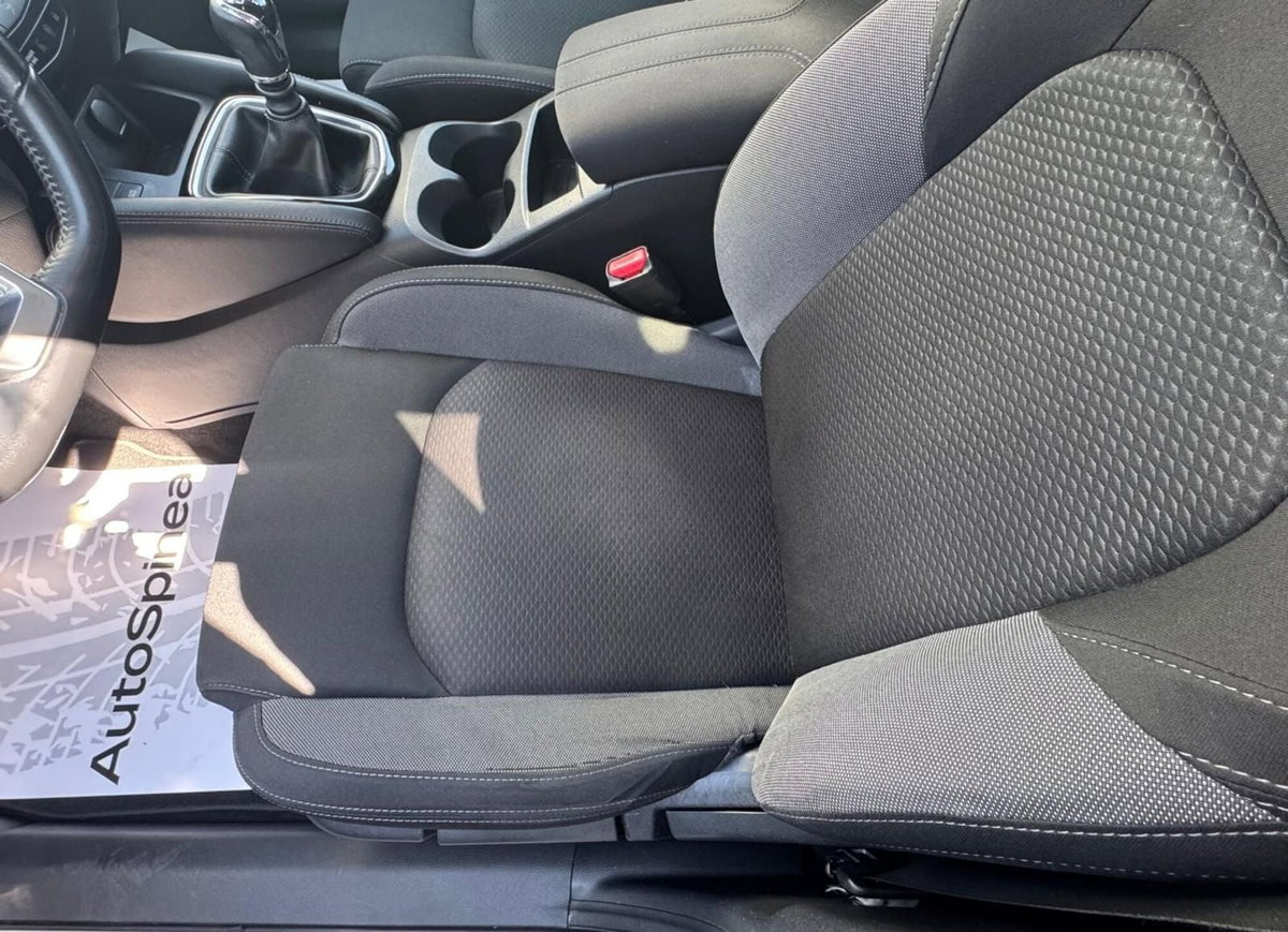 Nissan Qashqai 1.5 dCi N-Connecta (13)