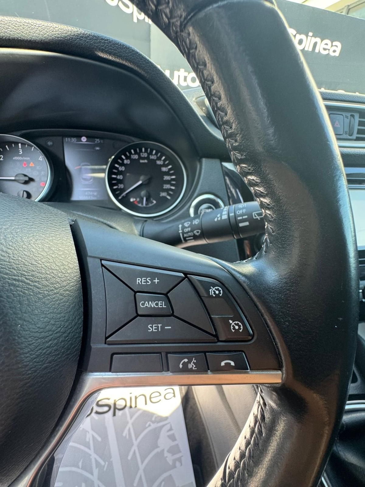 Nissan Qashqai 1.5 dCi N-Connecta (14)