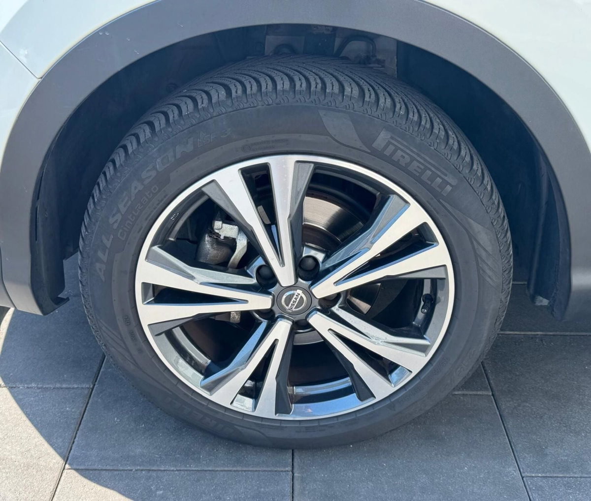 Nissan Qashqai 1.5 dCi N-Connecta (6)