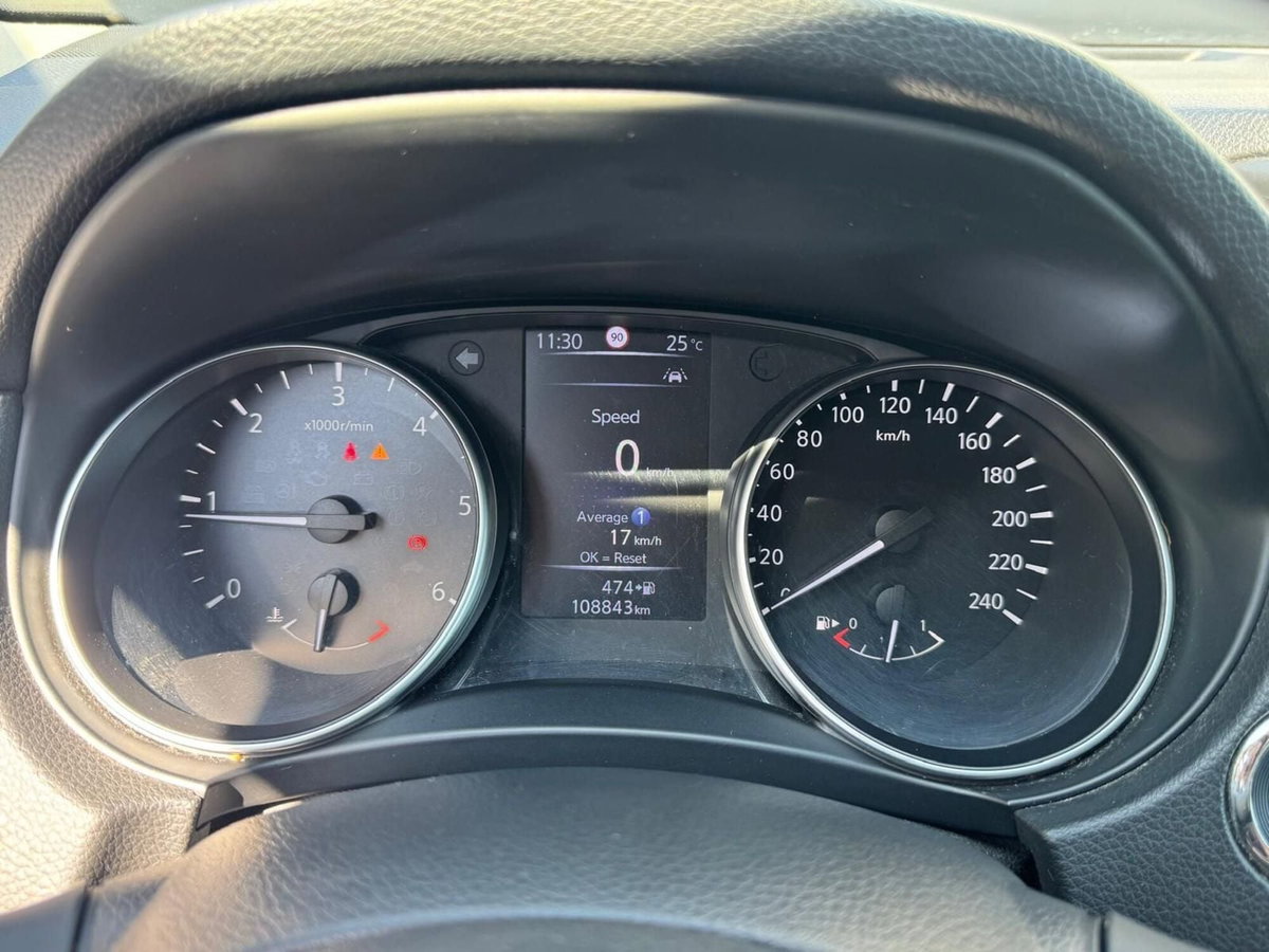 Nissan Qashqai 1.5 dCi N-Connecta (8)
