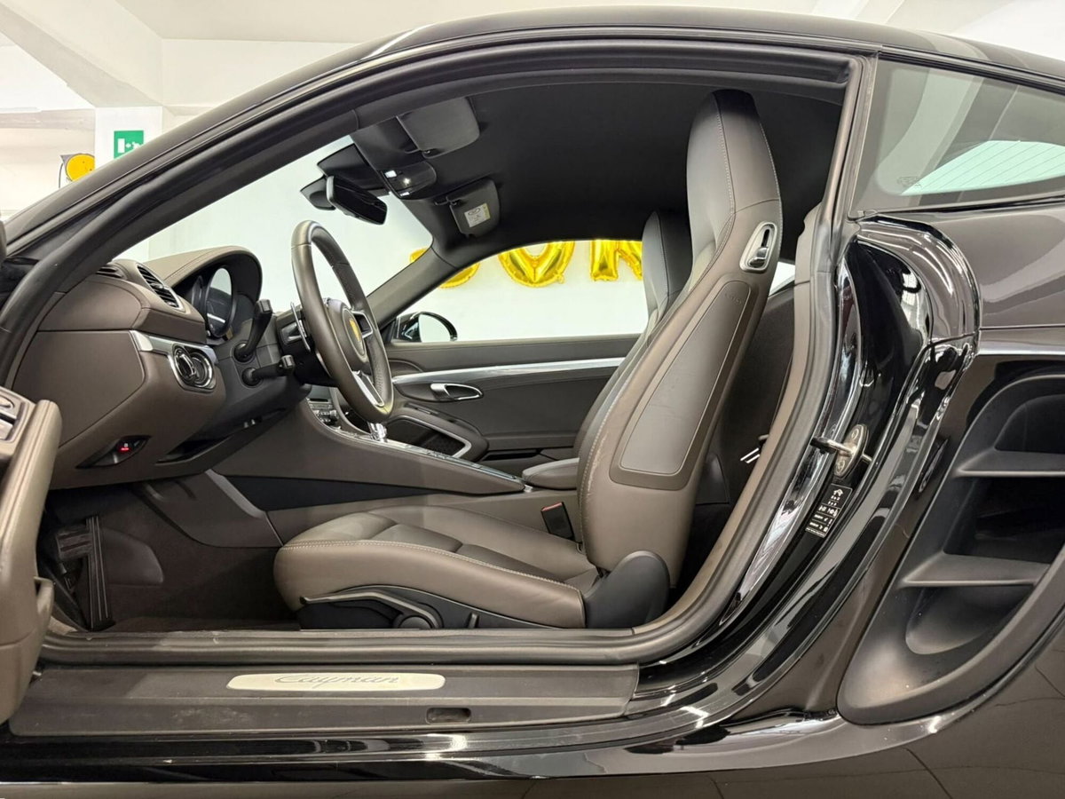 Porsche 718 Cayman  Cayman 2.0 300cv (12)