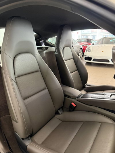 Porsche 718 Cayman  Cayman 2.0 300cv (13)