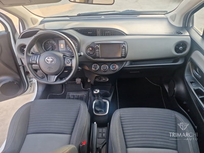 Toyota Yaris 1.0 5 porte Active (12)