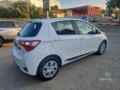 Toyota Yaris 1.0 5 porte Active (5)