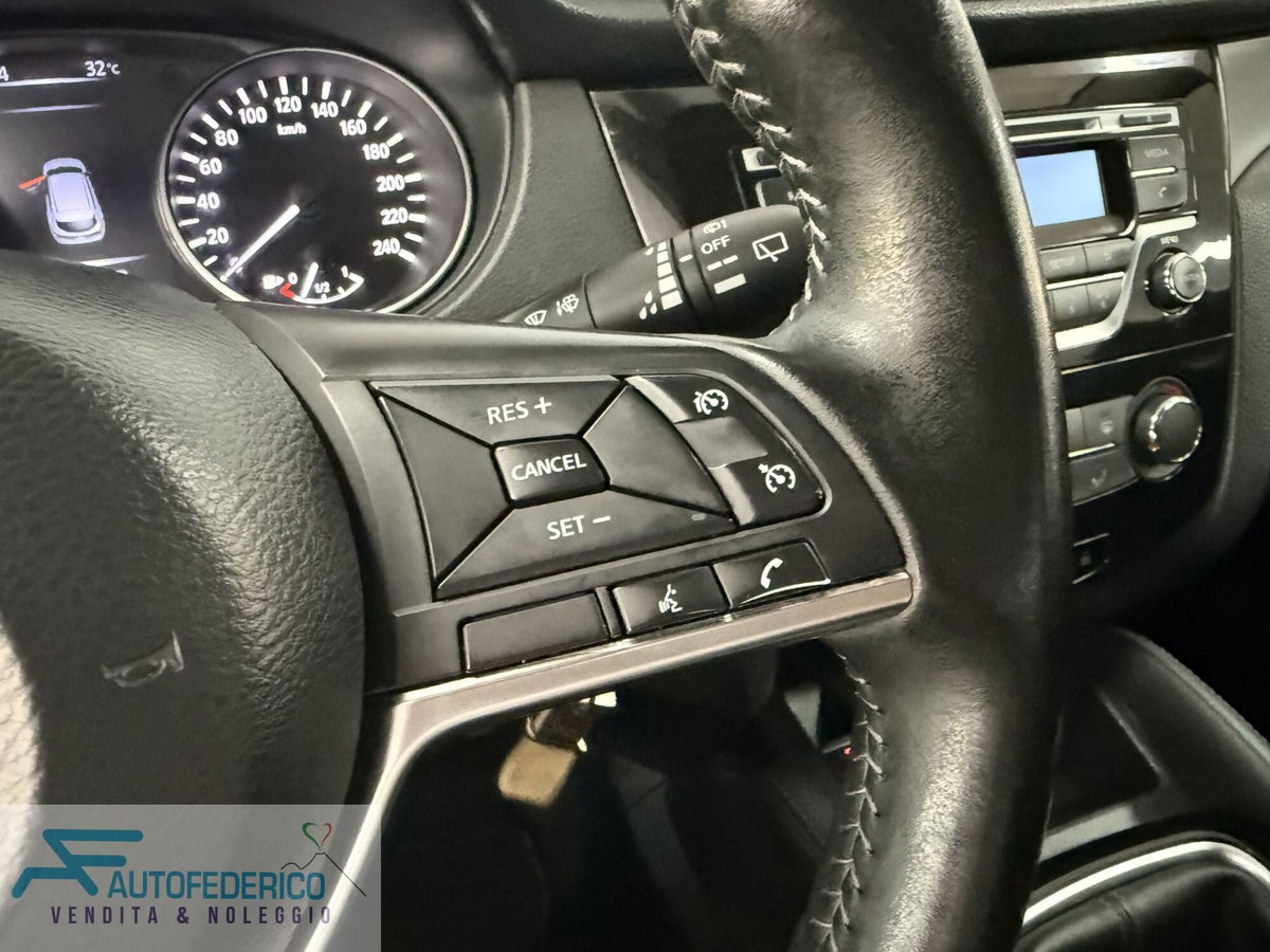 Nissan Qashqai 1.5 dCi 115 CV Tekna (9)