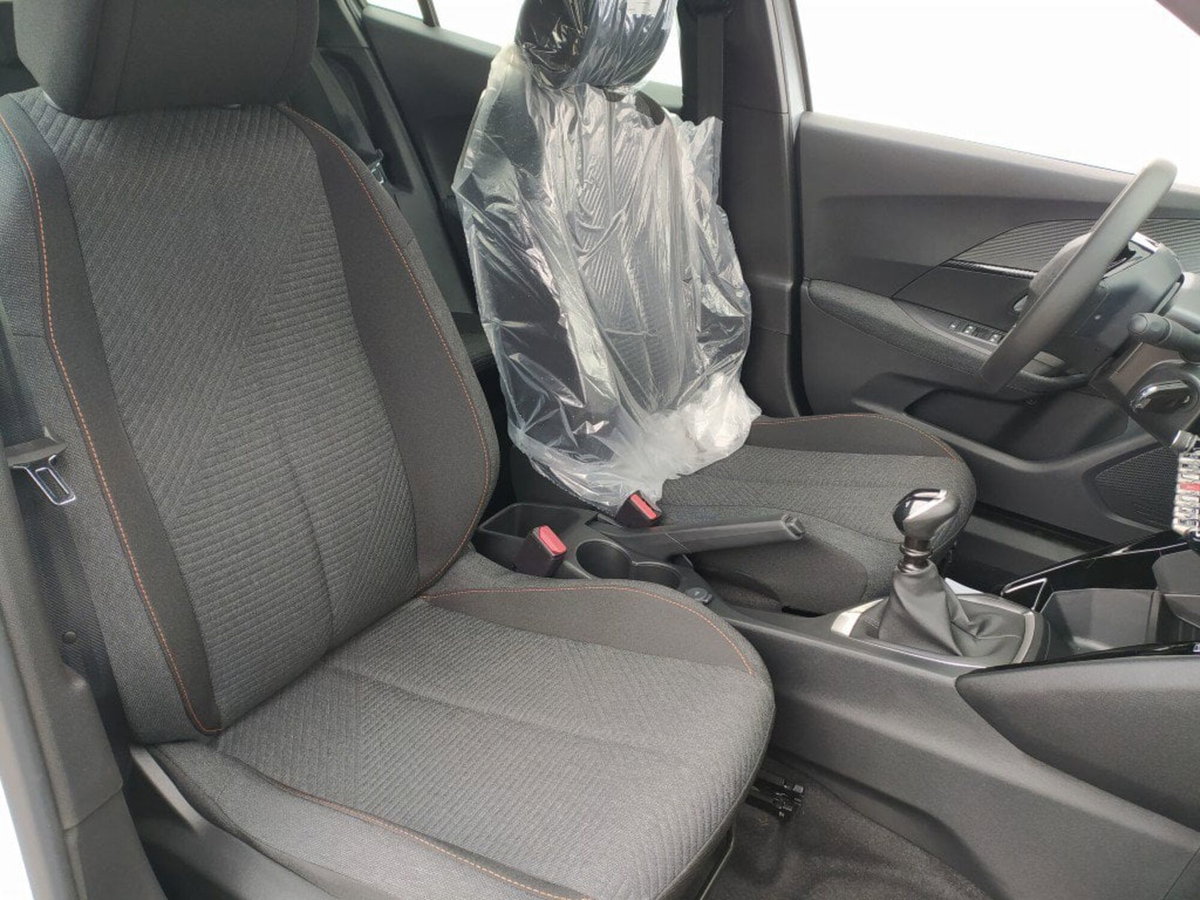 Peugeot 2008 1.2 puretech Style s&s 100cv (8)