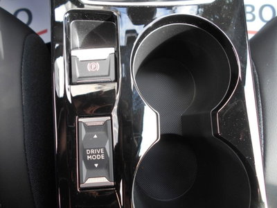 Peugeot 2008 PureTech 100 S&S Allure (19)