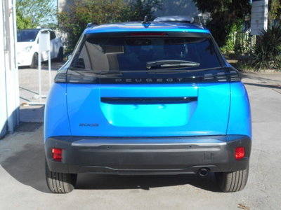 Peugeot 2008 PureTech 100 S&S Allure (11)