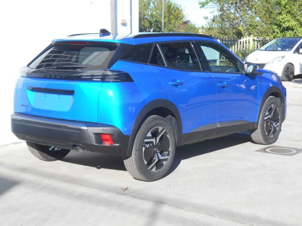 Peugeot 2008 PureTech 100 S&S Allure (14)