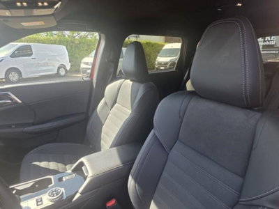 Mitsubishi Outlander 2.4 MIVEC 4WD PHEV Intense (16)
