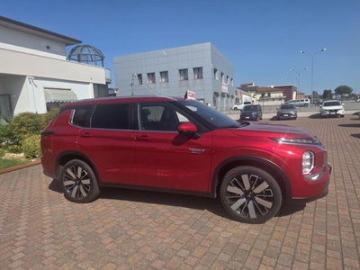 Mitsubishi Outlander 2.4 MIVEC 4WD PHEV Intense (4)