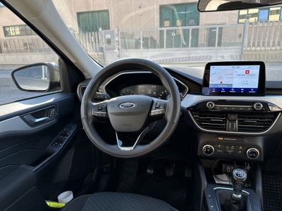 Ford Kuga 1.5 EcoBoost 120 CV 2WD (11)