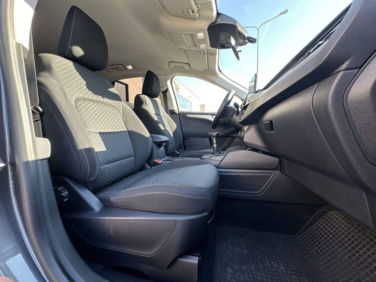 Ford Kuga 1.5 EcoBoost 120 CV 2WD (13)