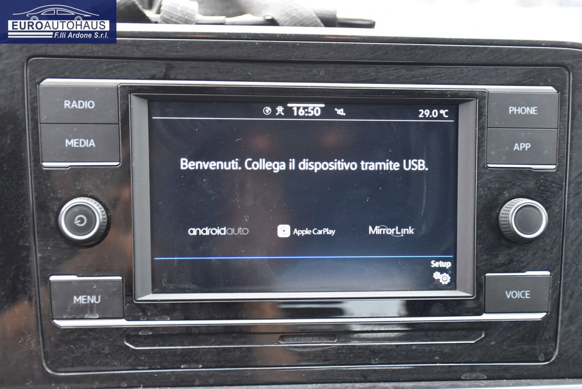 Volkswagen T-Roc 1.0 TSI Life (10)