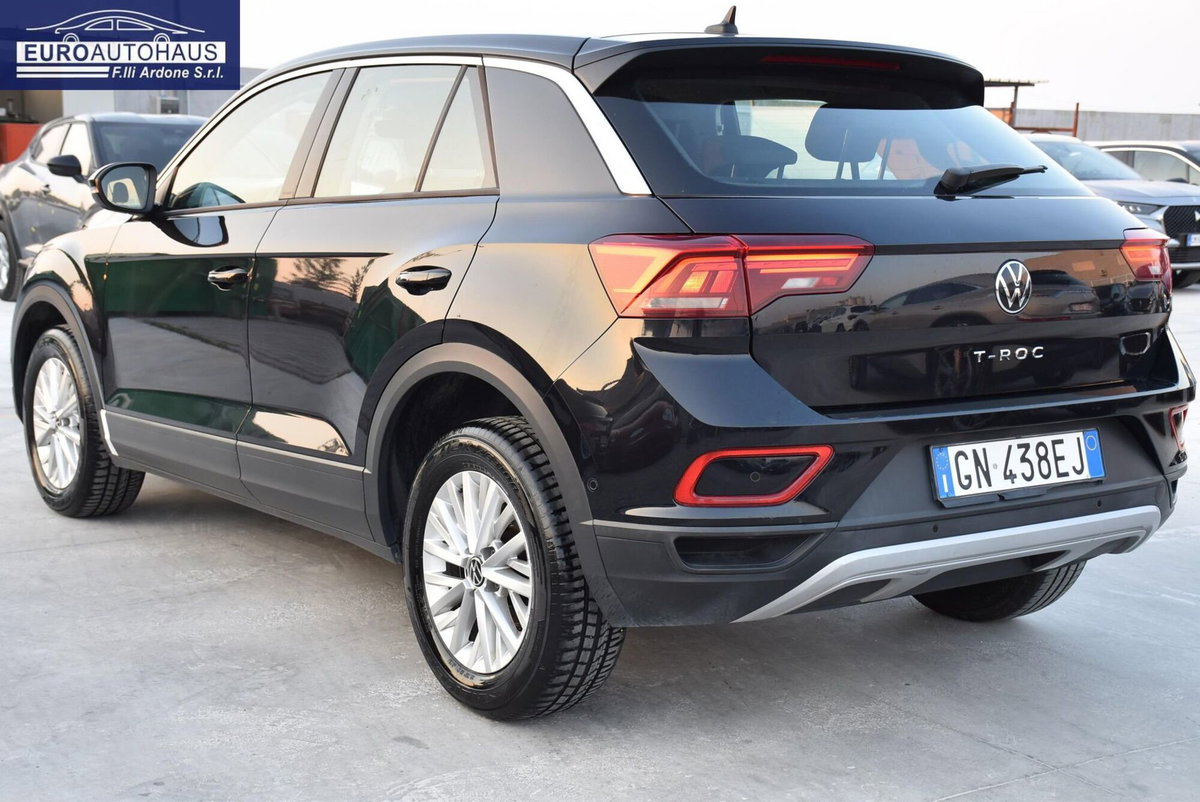 Volkswagen T-Roc 1.0 TSI Life (6)