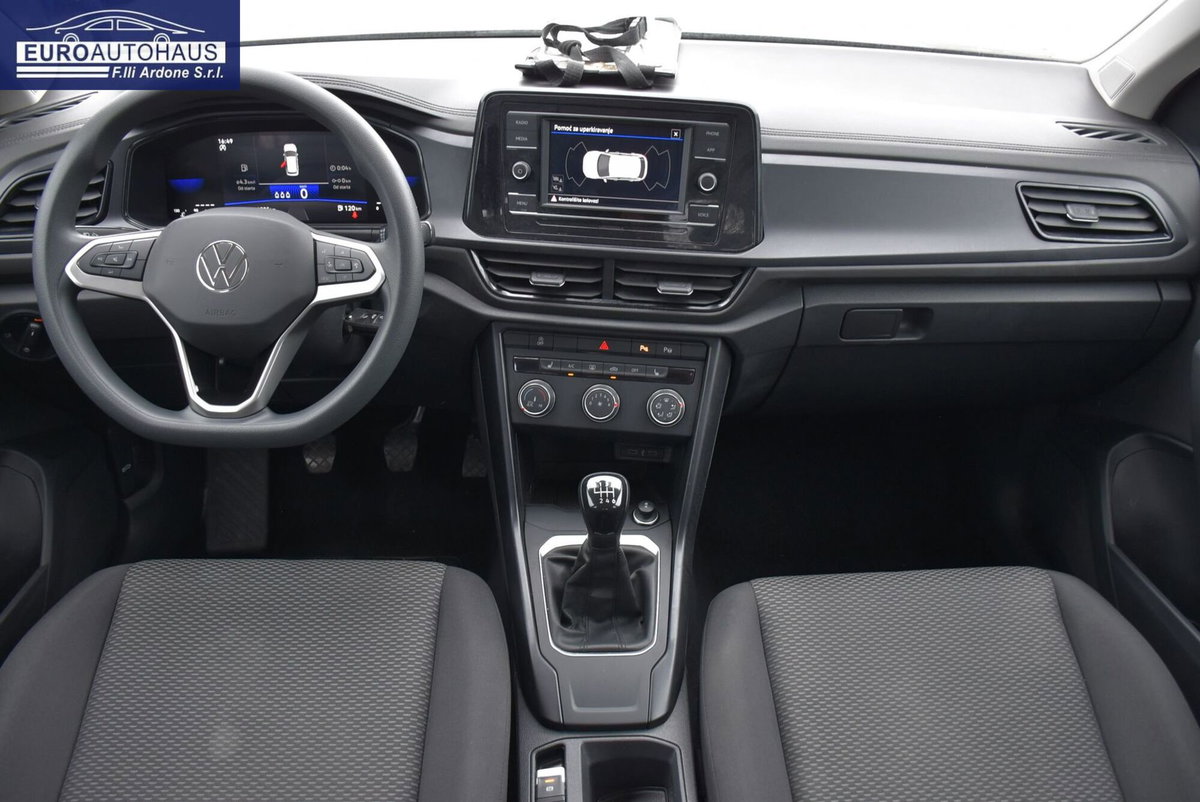 Volkswagen T-Roc 1.0 TSI Life (7)