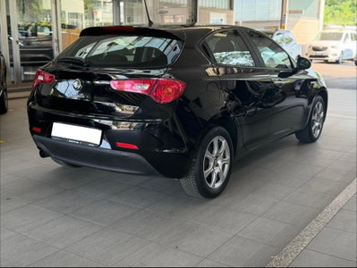 Alfa Romeo Giulietta 1.4 Turbo Distinctive Gpl 120cv E6 (4)