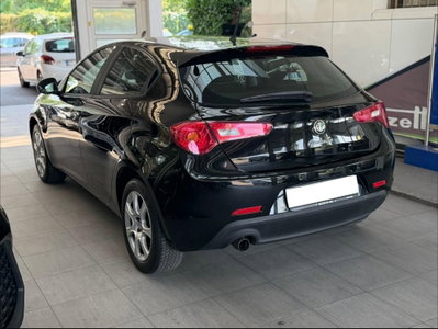 Alfa Romeo Giulietta 1.4 Turbo Distinctive Gpl 120cv E6 (6)