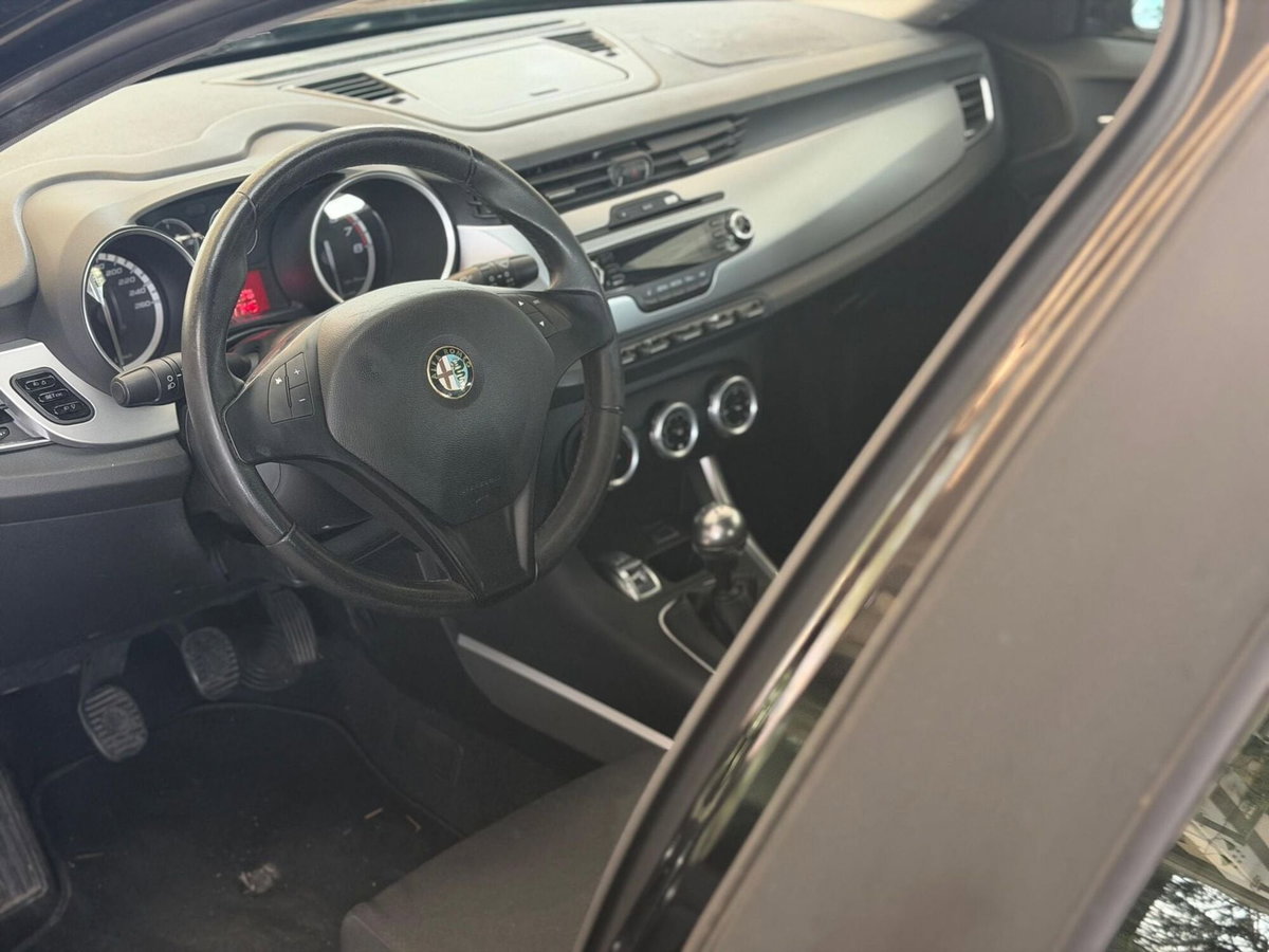Alfa Romeo Giulietta 1.4 Turbo Distinctive Gpl 120cv E6 (7)