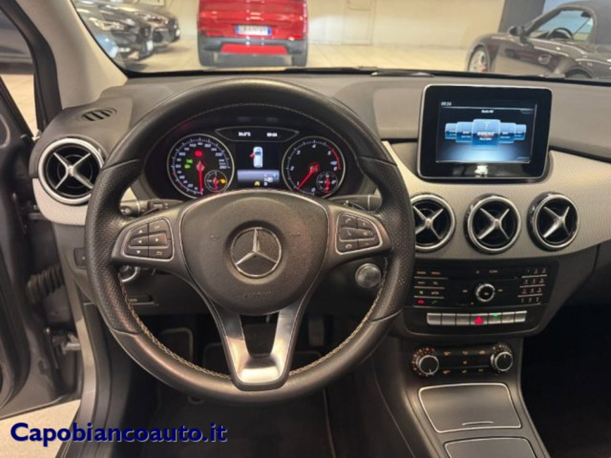 Mercedes-Benz Classe B 180 d Automatic Executive (11)