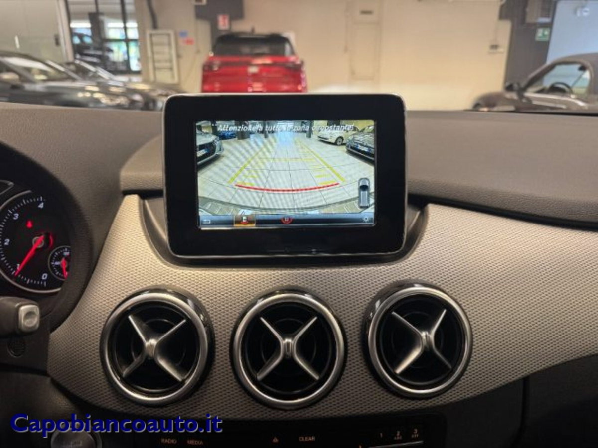 Mercedes-Benz Classe B 180 d Automatic Executive (13)