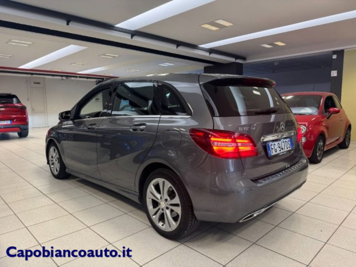 Mercedes-Benz Classe B 180 d Automatic Executive (6)
