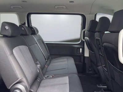 Hyundai Staria 1.6 hev 2wd auto (13)