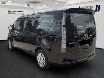 Hyundai Staria 1.6 hev 2wd auto (4)