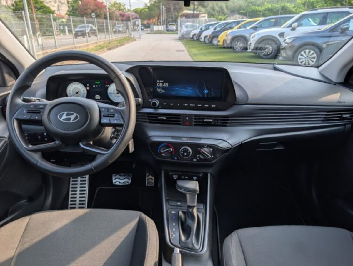 Hyundai Bayon 1.0 t-gdi Business 90cv dct (16)