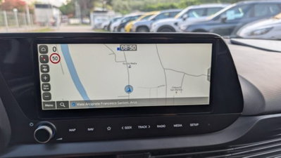 Hyundai Bayon 1.0 t-gdi Business 90cv dct (19)