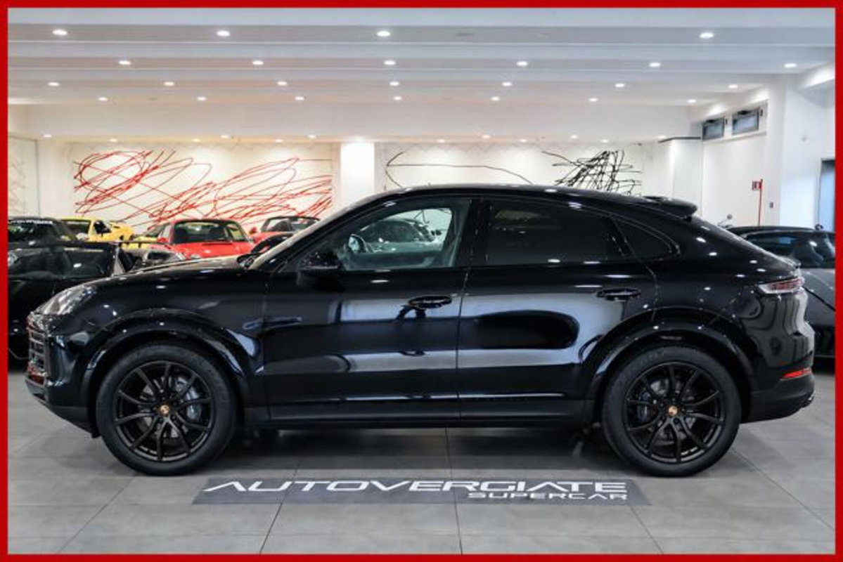 Porsche Cayenne Coupé 3.0 V6 (2)