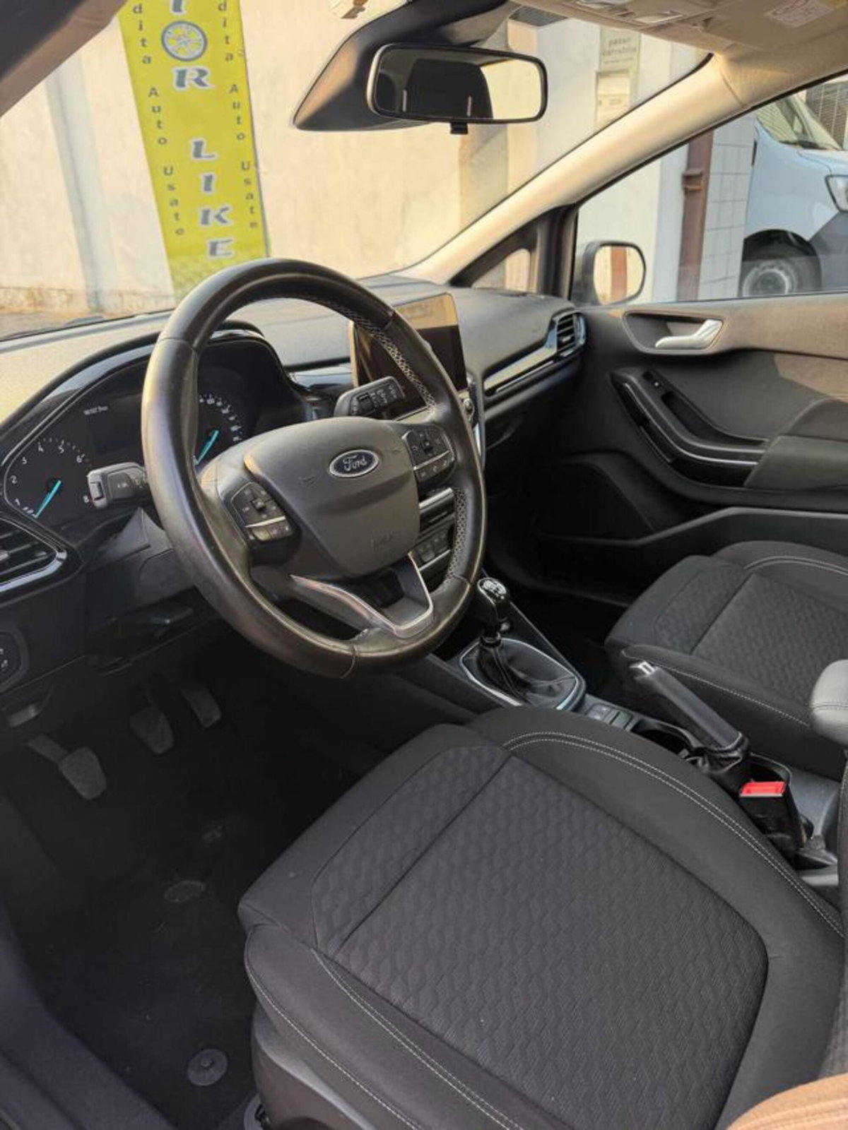 Ford Fiesta Active X 1.0 Ecoboost Hybrid 125 CV 5 porte (9)