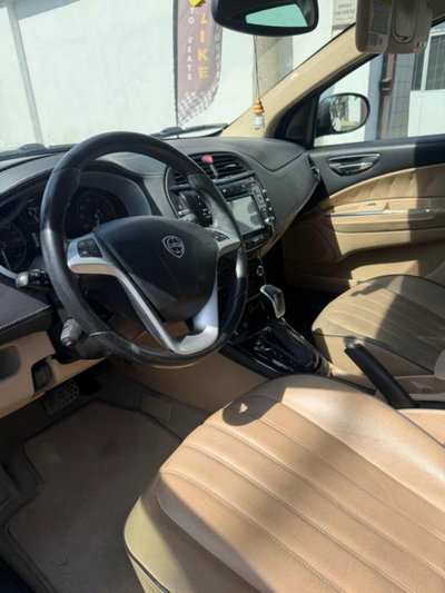 Lancia Delta 1.8 Di Turbo-Jet Sportronic Platinum (9)