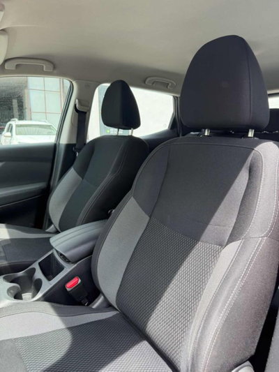 Nissan Qashqai 1.3 DIG-T 140 CV N-Connecta (10)