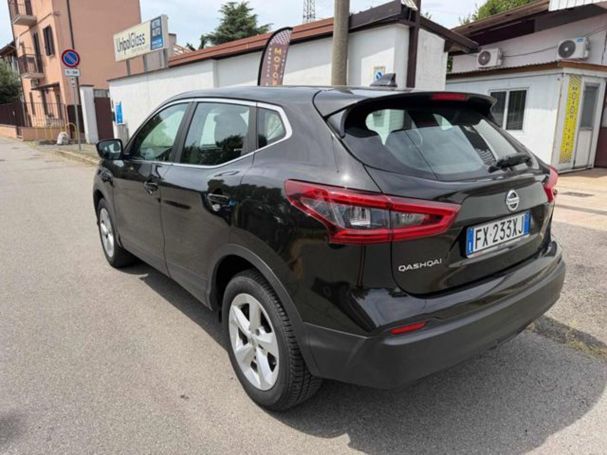Nissan Qashqai 1.3 DIG-T 140 CV N-Connecta (3)