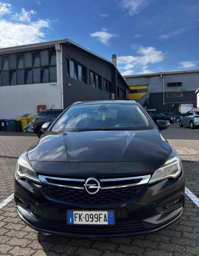 Opel Astra Station Wagon 1.6 CDTi 110CV Start&Stop Sports Innovation (2)