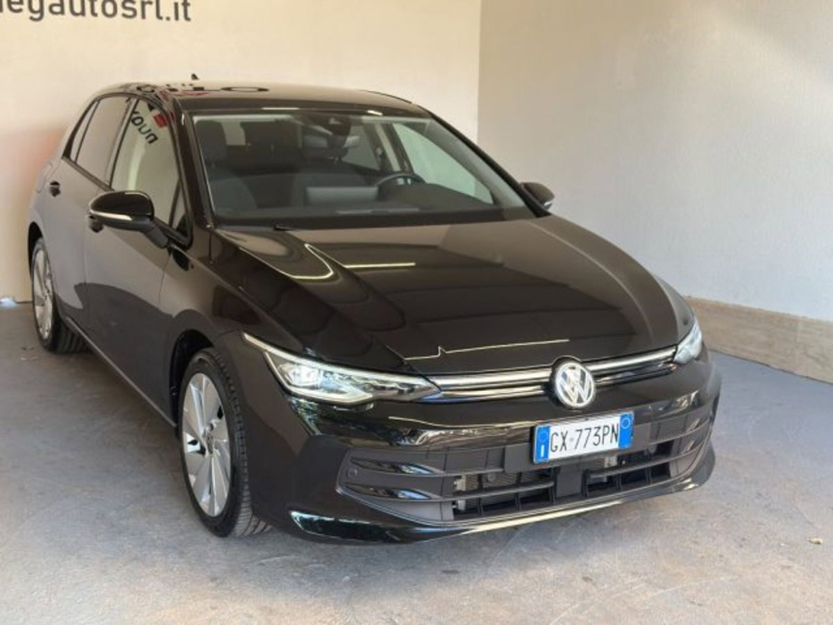 Volkswagen Golf Variant 2.0 TDI 150 CV DSG SCR 4Motion R-Line (2)