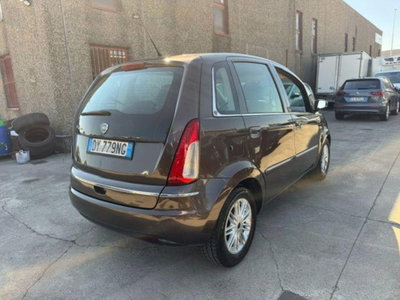 Lancia Musa 1.4 16V EURO 5 Oro Plus (4)