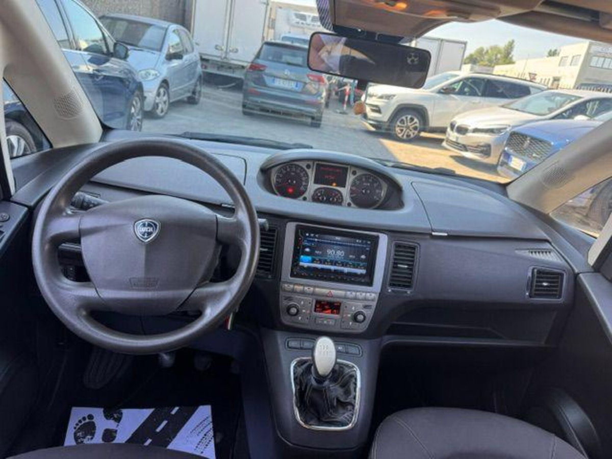 Lancia Musa 1.4 16V EURO 5 Oro Plus (8)