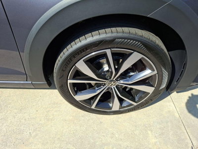 Volkswagen Taigo 1.0 tsi R-Line 115cv (6)