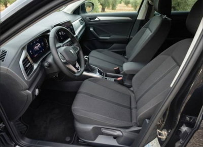Volkswagen T-Roc 1.0 tsi Style 115cv (5)